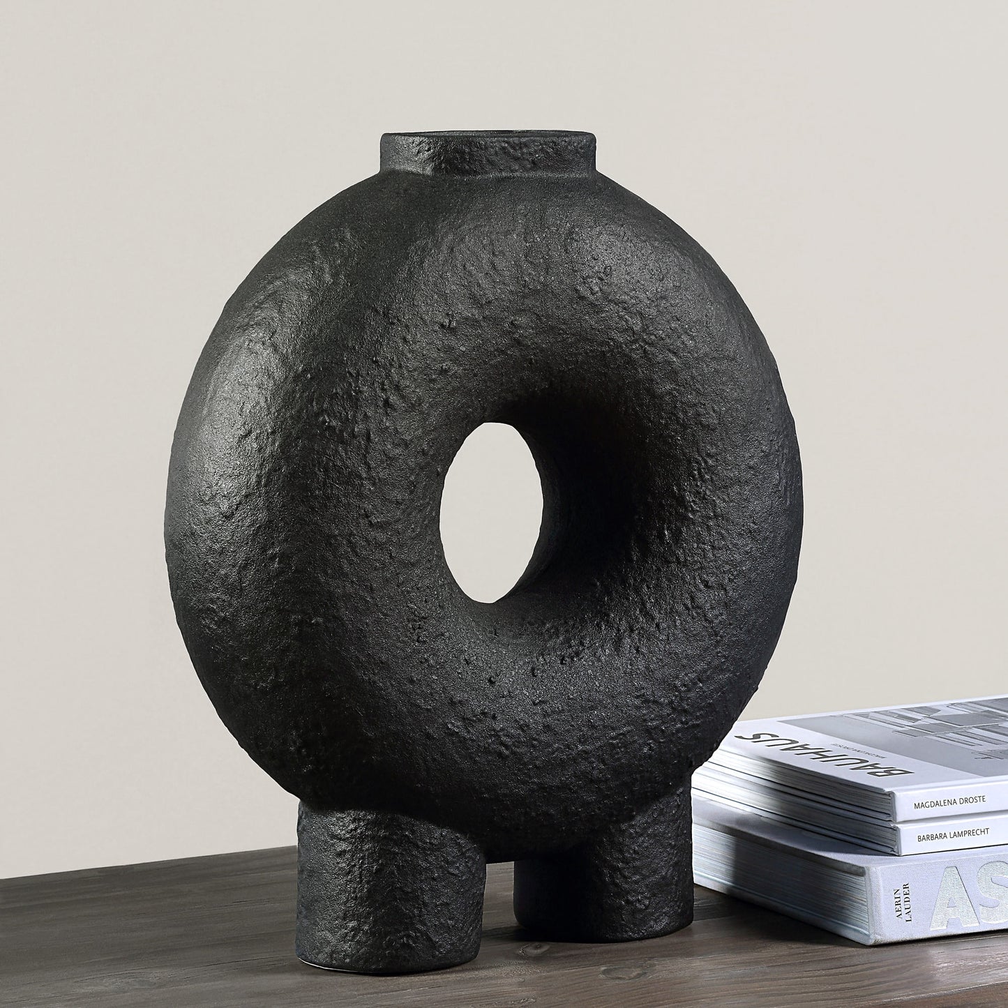 Ezra Vase