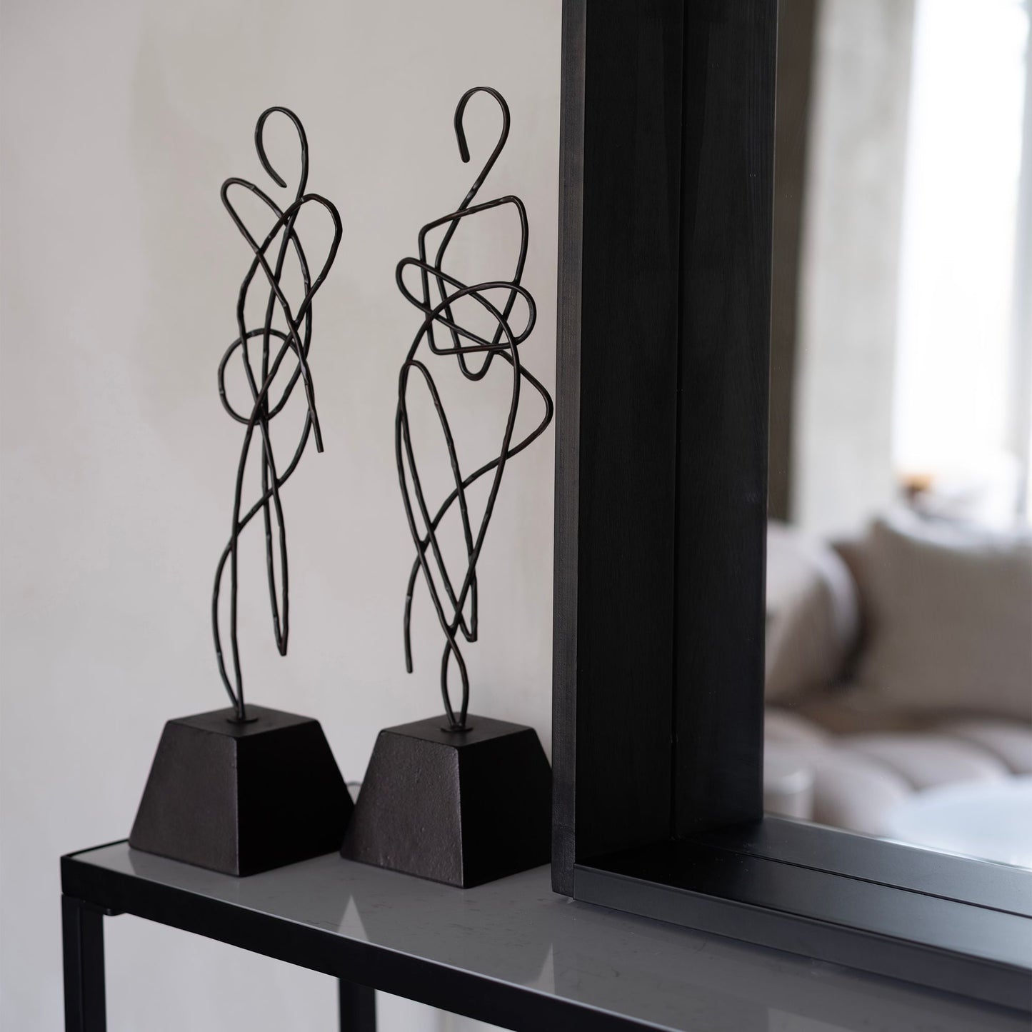 Arabesque Statue S/2
